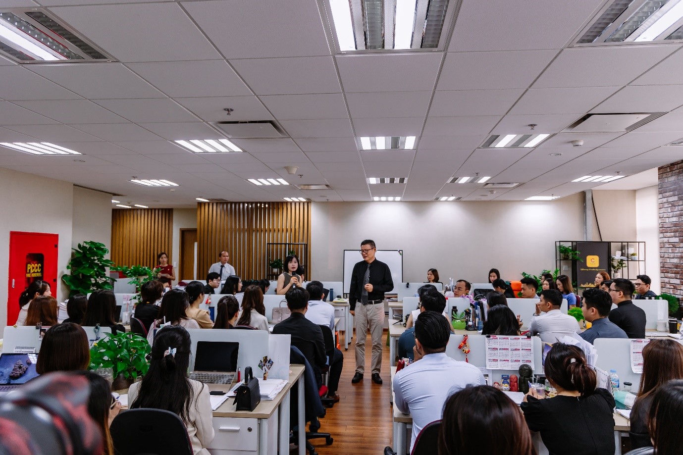 Chicilon Media Chairman Guo Zhi Feng during an internal training session